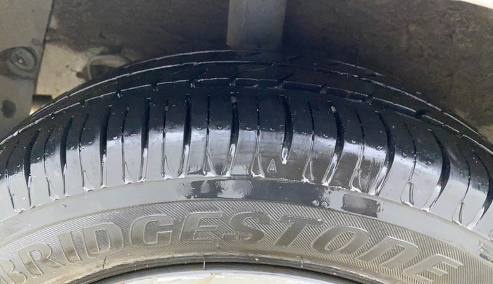 2014 Hyundai Grand i10 SPORTZ 1.2 KAPPA VTVT, Petrol, Manual, 67,597 km, Right Rear Tyre Tread