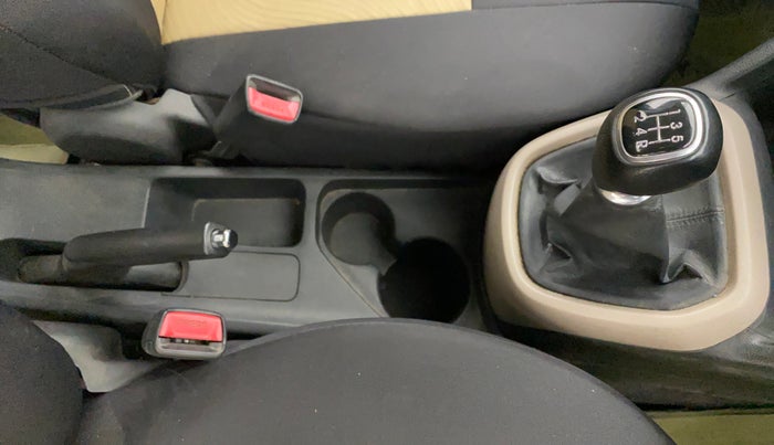 2014 Hyundai Grand i10 SPORTZ 1.2 KAPPA VTVT, Petrol, Manual, 67,597 km, Gear Lever