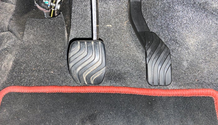 2025 Renault Kwid CLIMBER 1.0 AMT Dual Tone , Petrol, Automatic, 7,516 km, Pedals