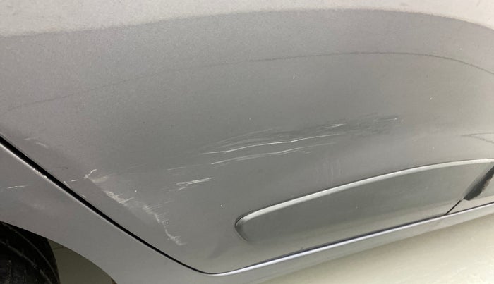 2019 Hyundai Grand i10 MAGNA 1.2 KAPPA VTVT, Petrol, Manual, 38,471 km, Right rear door - Slightly dented