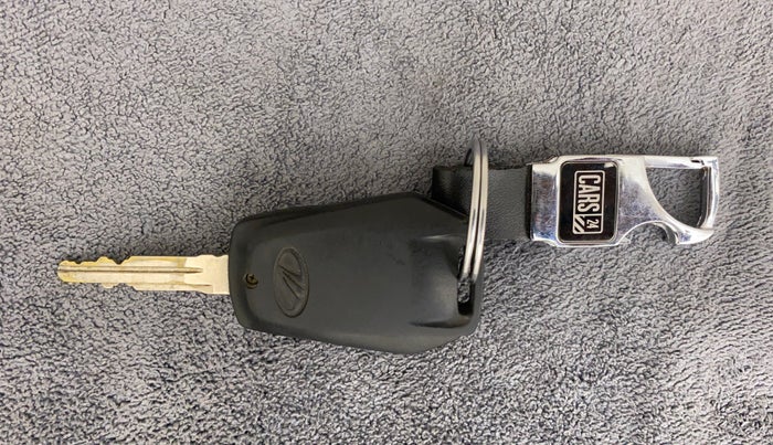 2019 Mahindra KUV 100 NXT K2 P 6 STR, Petrol, Manual, 65,820 km, Key Close Up