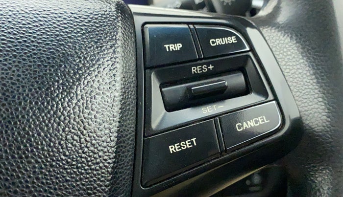 2018 Hyundai Creta E PLUS 1.4 DIESEL, Diesel, Manual, 1,05,677 km, Adaptive Cruise Control