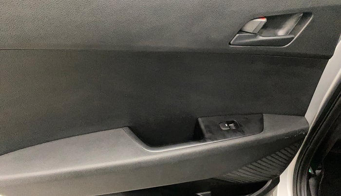 2018 Hyundai Creta E PLUS 1.4 DIESEL, Diesel, Manual, 1,05,677 km, Left rear window switch / handle - Switch/handle not functional