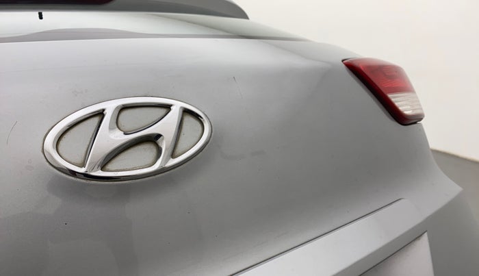 2018 Hyundai Creta E PLUS 1.4 DIESEL, Diesel, Manual, 1,05,677 km, Dicky (Boot door) - Minor scratches