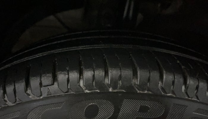 2018 Maruti Dzire VXI, Petrol, Manual, 37,426 km, Left Front Tyre Tread