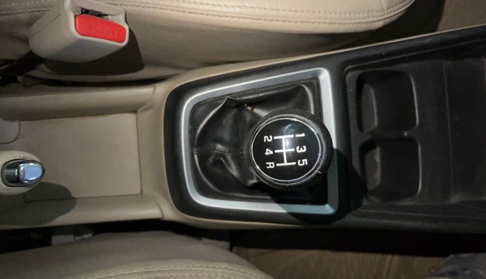 2018 Maruti Dzire VXI, Petrol, Manual, 37,426 km, Gear Lever