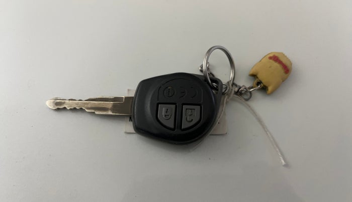 2018 Maruti Dzire VXI, Petrol, Manual, 37,426 km, Key Close Up