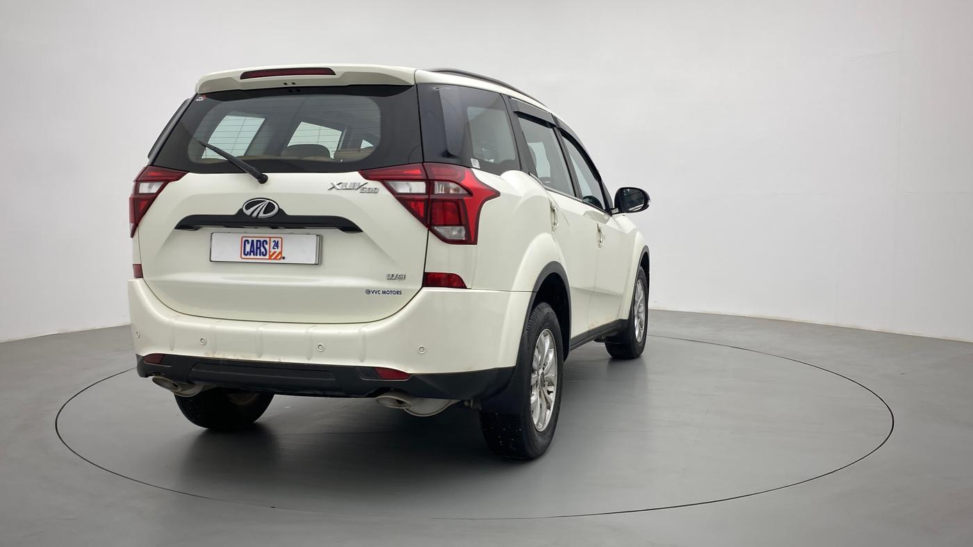 2021 Mahindra XUV500 W9, Diesel, Manual, 10,495 km, Right Back Diagonal