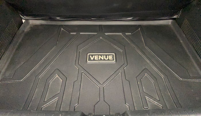 2023 Hyundai VENUE S 1.2, Petrol, Manual, 45,530 km, Boot Inside