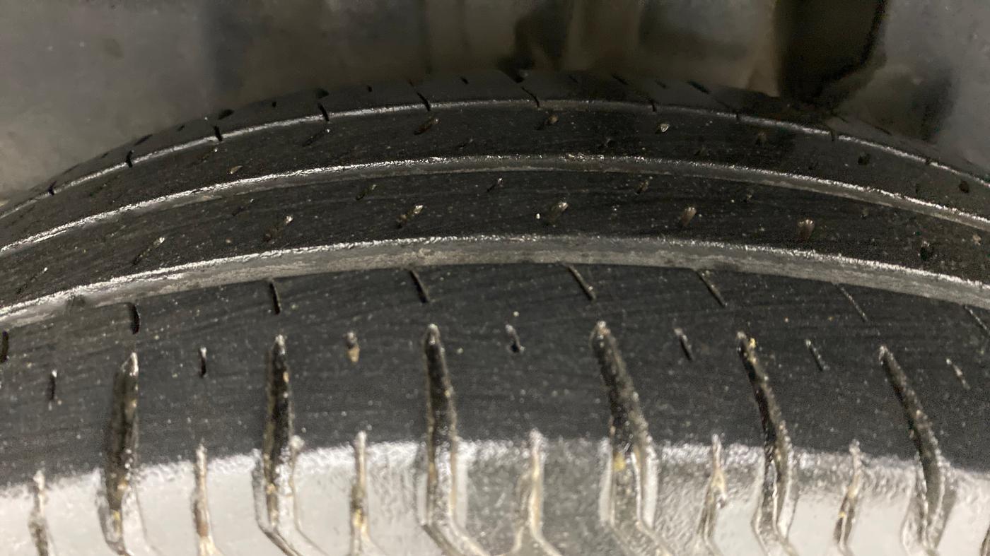 2018 Maruti Swift VXI, Petrol, Manual, 36,562 km, Left Rear Tyre Tread