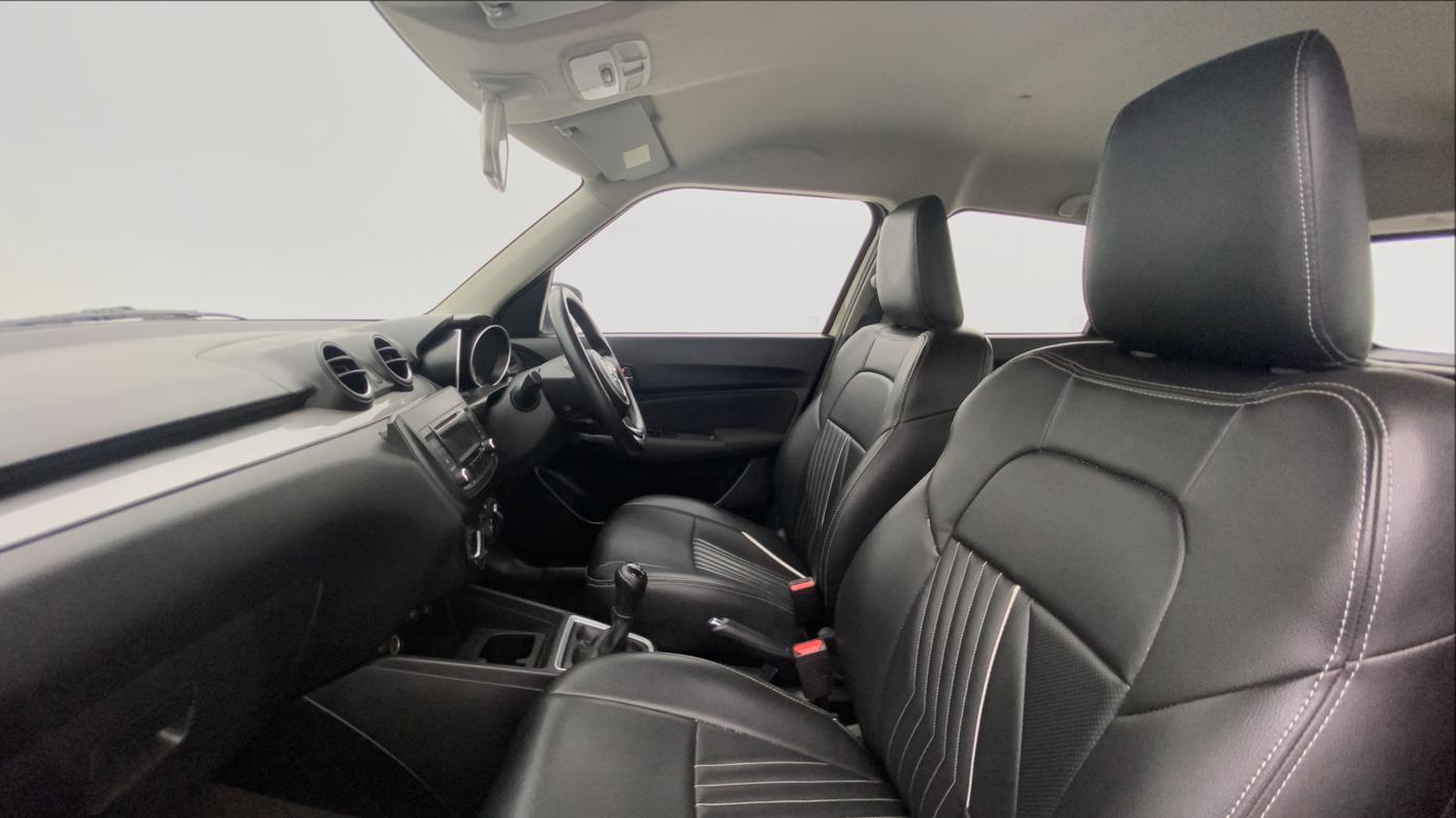 2018 Maruti Swift VXI, Petrol, Manual, 36,562 km, Right Side Front Door Cabin