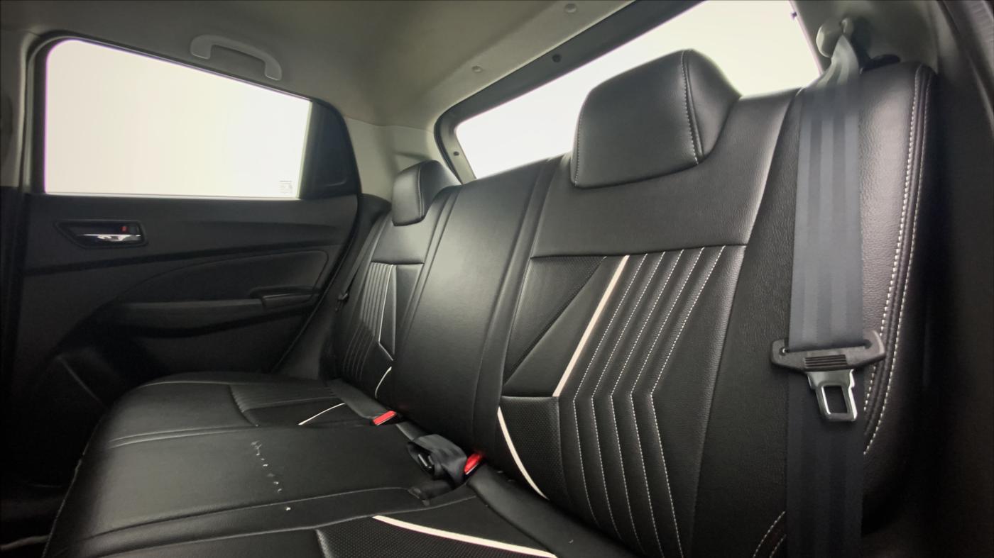 2018 Maruti Swift VXI, Petrol, Manual, 36,562 km, Right Side Rear Door Cabin