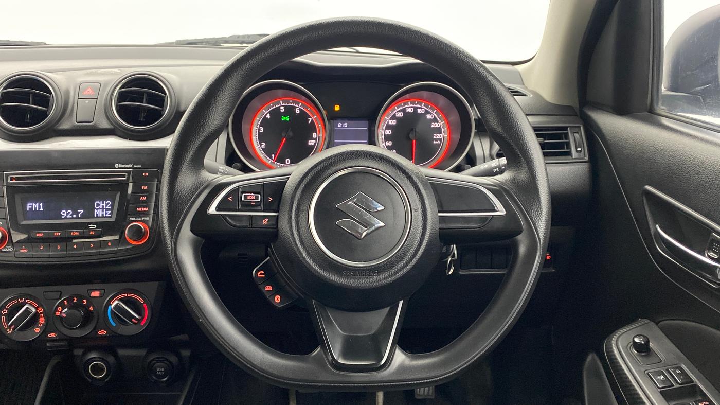 2018 Maruti Swift VXI, Petrol, Manual, 36,562 km, Steering Wheel Close Up