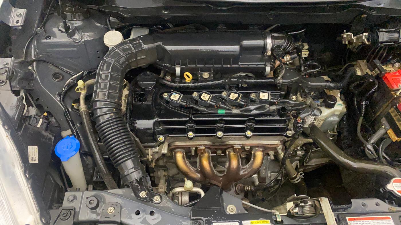 2019 Maruti Dzire VXI AMT, Petrol, Automatic, 54,316 km, Engine View - Right