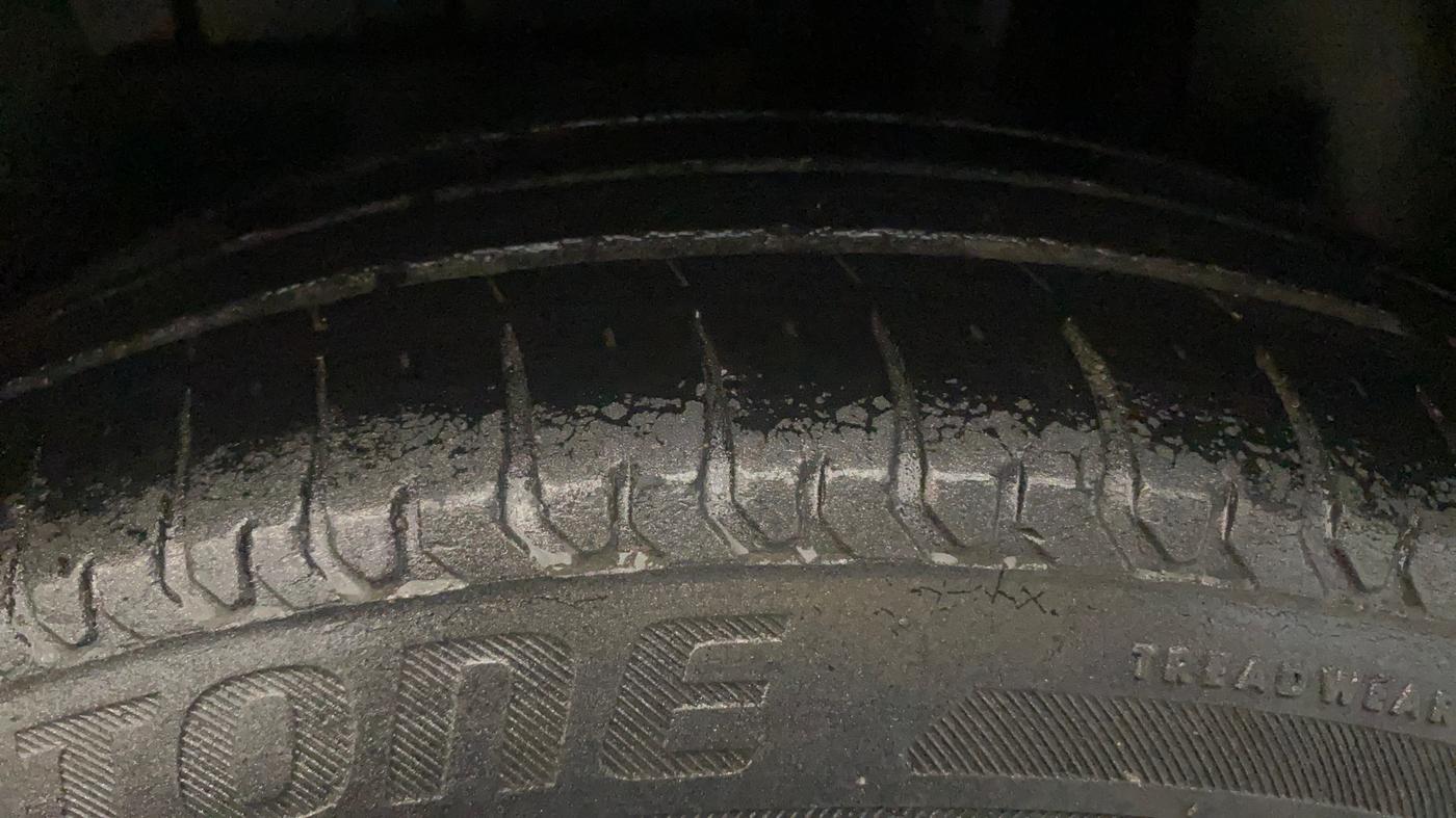 2019 Maruti Dzire VXI AMT, Petrol, Automatic, 54,316 km, Left Rear Tyre Tread