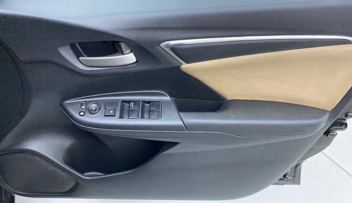 2017 Honda Jazz 1.5L I-DTEC V, Diesel, Manual, 66,002 km, Driver Side Door Panels Control