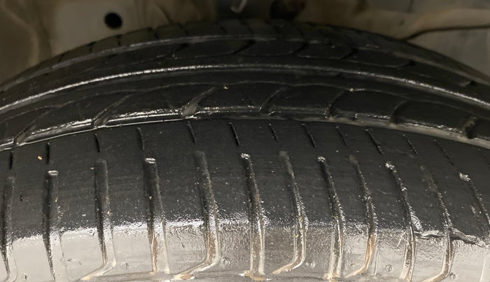 2017 Honda Jazz 1.5L I-DTEC V, Diesel, Manual, 66,002 km, Right Front Tyre Tread