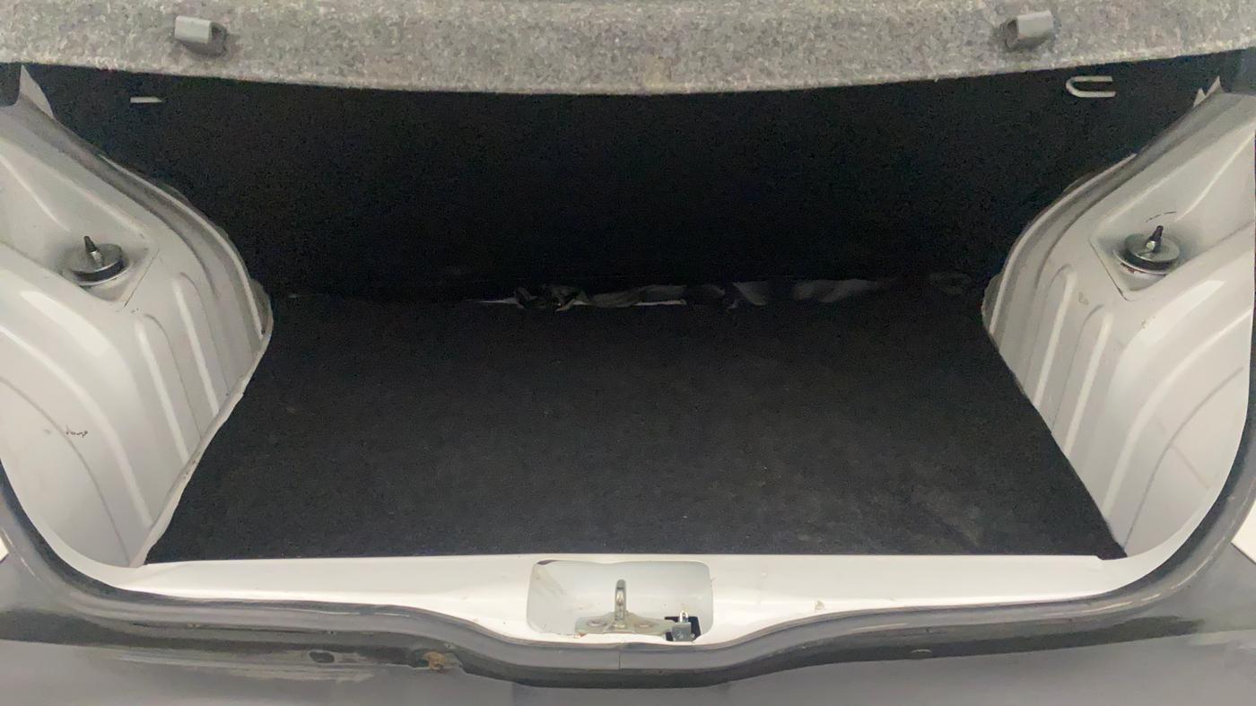 2019 Renault Kwid RXT 1.0 AMT (O), Petrol, Automatic, 33,843 km, Boot Inside