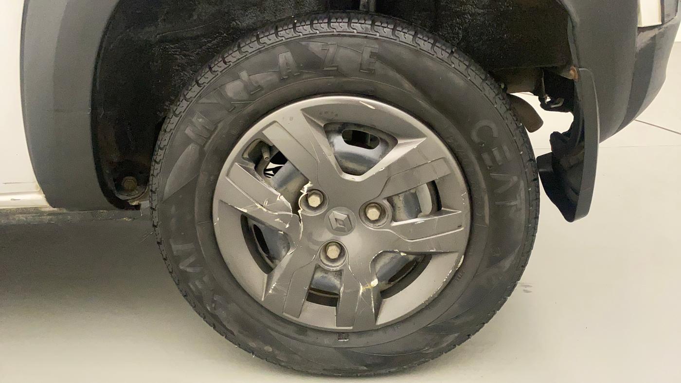 2019 Renault Kwid RXT 1.0 AMT (O), Petrol, Automatic, 33,843 km, Left Rear Wheel