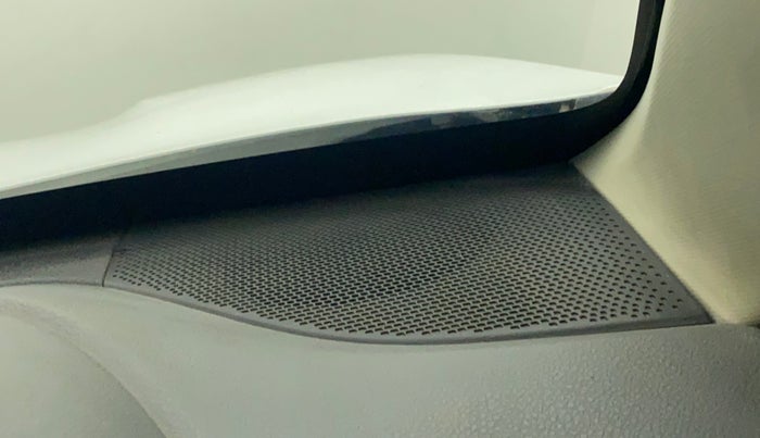 2019 Renault Kwid RXT 1.0 AMT (O), Petrol, Automatic, 33,843 km, Speaker