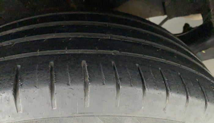 2019 Maruti Baleno ZETA PETROL 1.2, Petrol, Manual, 88,750 km, Right Rear Tyre Tread