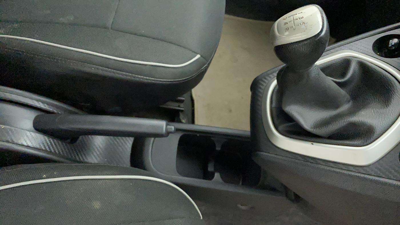 2018 Datsun Go Plus T (O), Petrol, Manual, 41,122 km, Gear Lever