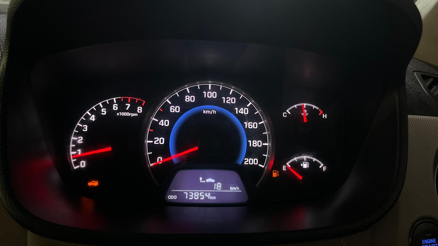 2014 Hyundai Grand i10 SPORTZ 1.2 KAPPA VTVT, Petrol, Manual, 73,809 km, Odometer Image