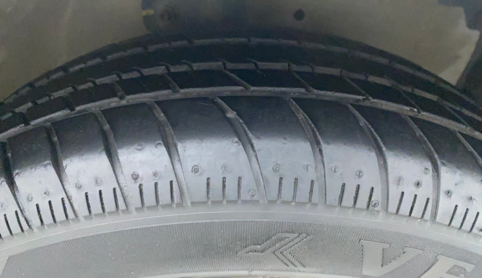 2018 Maruti Celerio ZXI, Petrol, Manual, 20,398 km, Right Front Tyre Tread