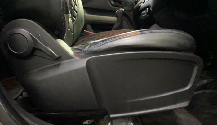 2022 Tata PUNCH ADVENTURE MT, Petrol, Manual, 42,944 km, Driver Side Adjustment Panel