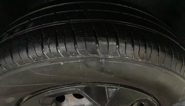 2022 Tata PUNCH ADVENTURE MT, Petrol, Manual, 42,944 km, Right Front Tyre Tread