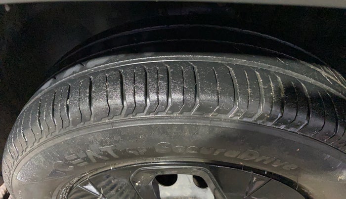 2022 Tata PUNCH ADVENTURE MT, Petrol, Manual, 42,944 km, Left Front Tyre Tread