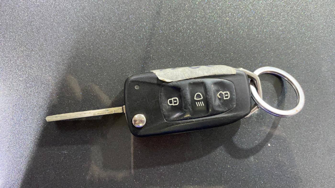 2022 Tata PUNCH ADVENTURE MT, Petrol, Manual, 42,944 km, Key Close Up