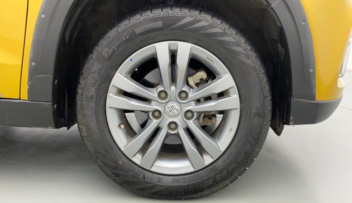 2018 Maruti Vitara Brezza ZDI PLUS DUAL TONE, Diesel, Manual, 26,668 km, Right Front Wheel