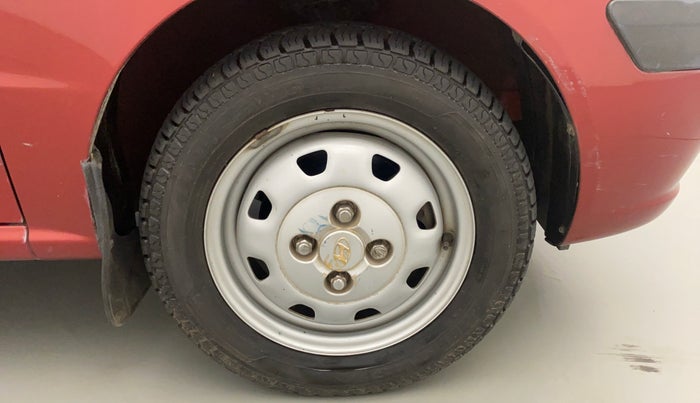 2011 Hyundai Santro Xing GL PLUS, Petrol, Manual, 17,053 km, Right Front Wheel