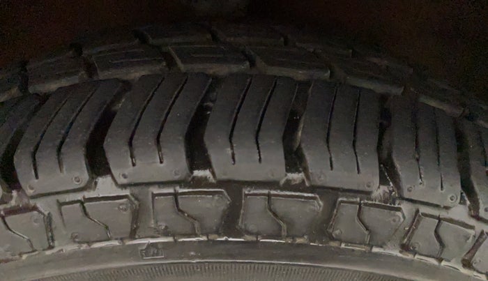 2011 Hyundai Santro Xing GL PLUS, Petrol, Manual, 17,053 km, Left Rear Tyre Tread