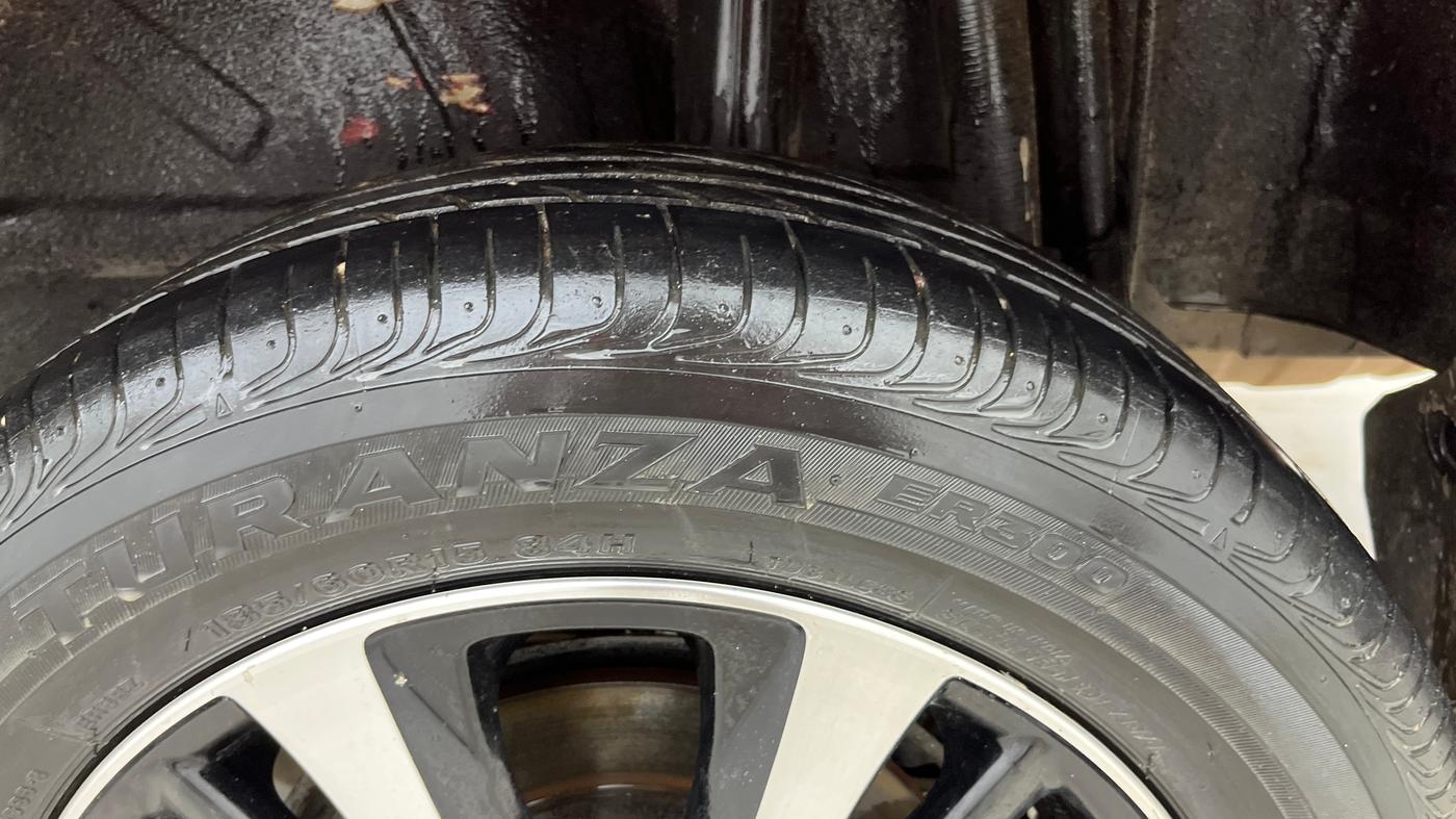 2021 Toyota YARIS V CVT, Petrol, Automatic, 1,07,004 km, Left Rear Tyre Tread