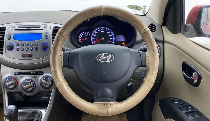 2011 Hyundai i10 SPORTZ 1.2 KAPPA2, Petrol, Manual, 30,259 km, Steering Wheel Close Up