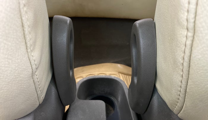 2011 Hyundai i10 SPORTZ 1.2 KAPPA2, Petrol, Manual, 30,259 km, Driver Side Adjustment Panel