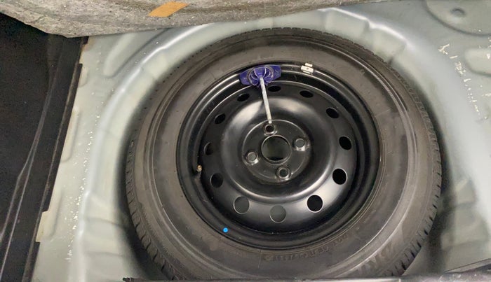 2019 Maruti Swift VXI AMT, Petrol, Automatic, 1,02,517 km, Spare Tyre