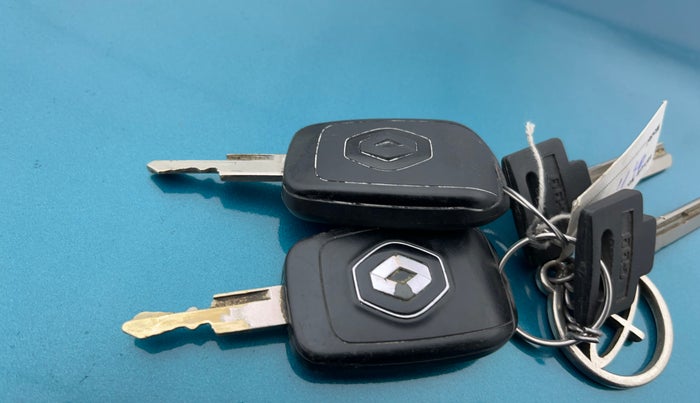 2020 Renault Kwid RXT 1.0 (O), Petrol, Manual, 37,735 km, Key Close Up