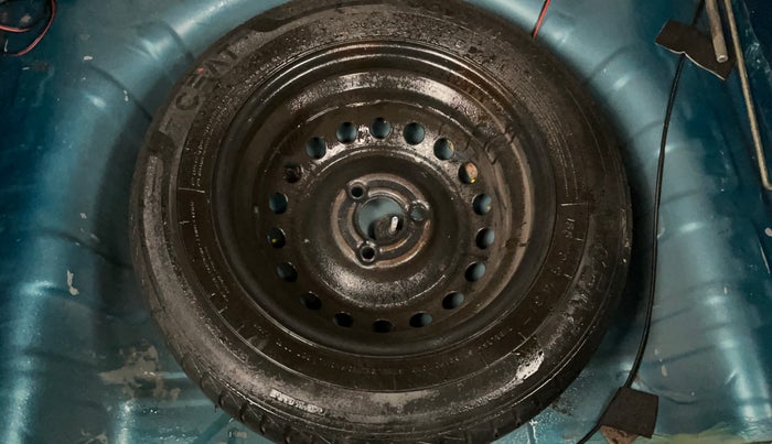 2020 Renault Kwid RXT 1.0 (O), Petrol, Manual, 37,735 km, Spare Tyre