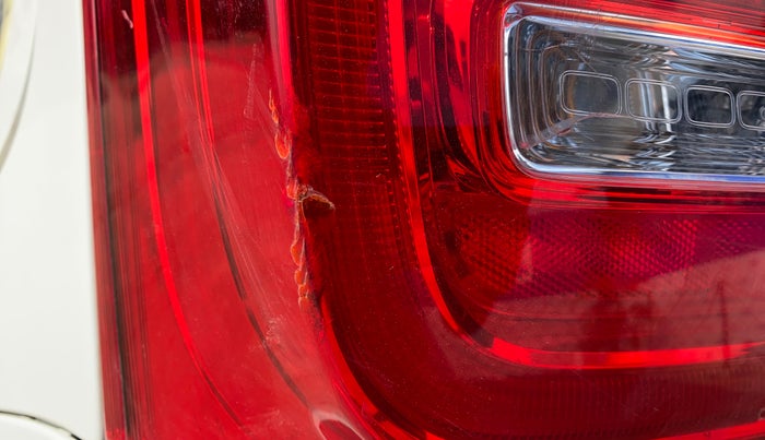 2019 Maruti Swift VXI AMT, Petrol, Automatic, 45,448 km, Left tail light - Minor damage