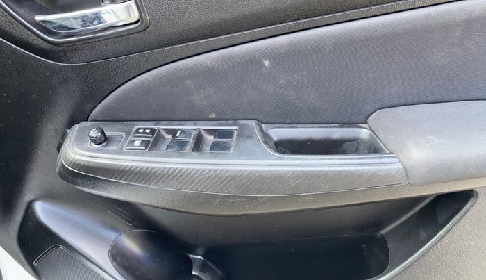 2019 Maruti Swift VXI AMT, Petrol, Automatic, 45,448 km, Driver Side Door Panels Control