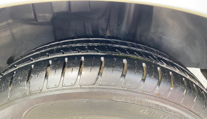 2019 Maruti Swift VXI AMT, Petrol, Automatic, 45,448 km, Left Rear Tyre Tread