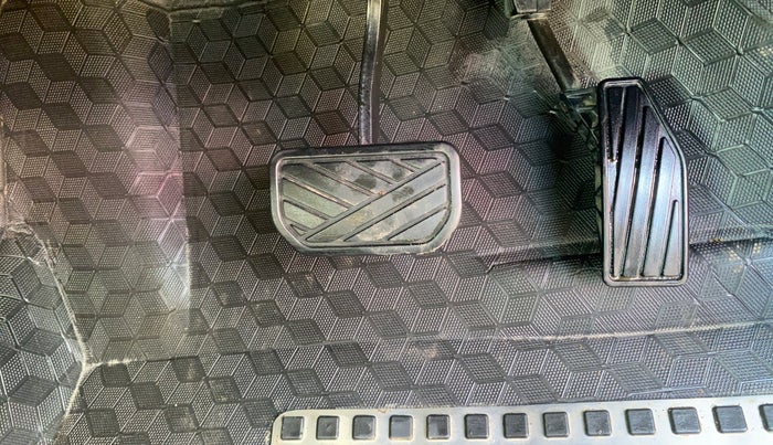 2019 Maruti Swift VXI AMT, Petrol, Automatic, 45,448 km, Pedals