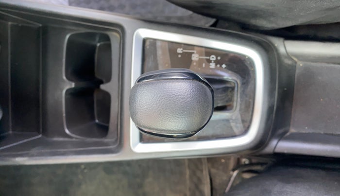 2019 Maruti Swift VXI AMT, Petrol, Automatic, 45,448 km, Gear Lever