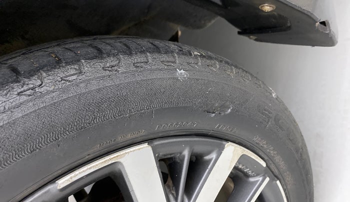2017 Honda City 1.5L I-VTEC VX, Petrol, Manual, 40,586 km, Left front tyre - Minor crack