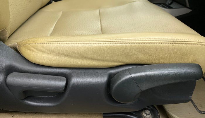 2017 Honda City 1.5L I-VTEC VX, Petrol, Manual, 40,586 km, Driver Side Adjustment Panel