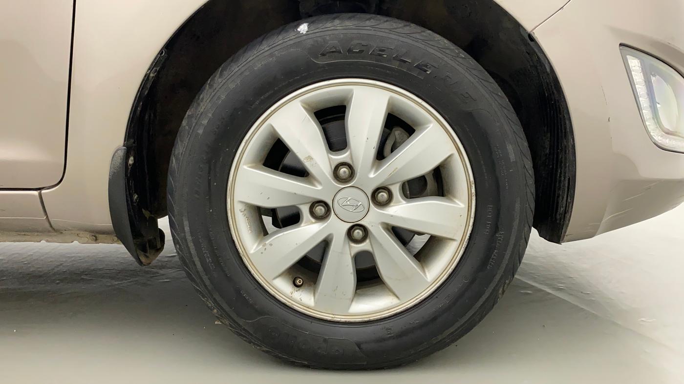 2012 Hyundai i20 SPORTZ 1.2, Petrol, Manual, 43,826 km, Right Front Wheel