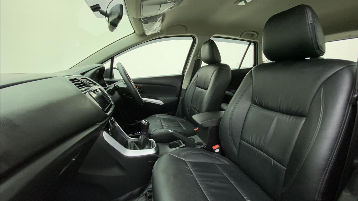 2018 Maruti S Cross ZETA 1.3 SHVS, Diesel, Manual, 29,293 km, Right Side Front Door Cabin